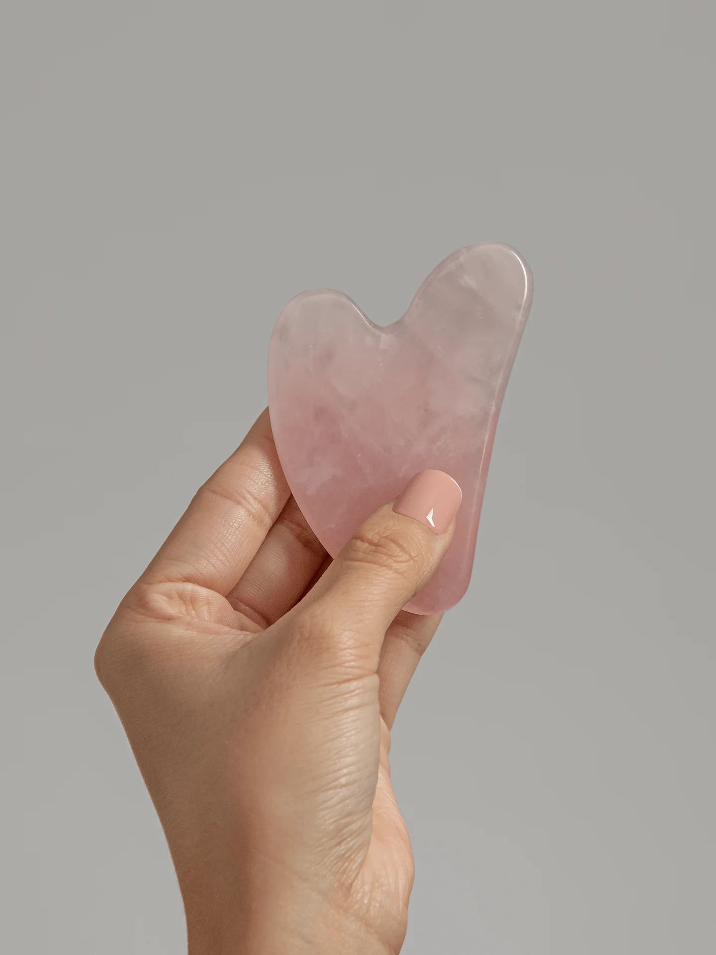 THE ROSE QUARTZ GUA SHA FACIAL LIFTING TOOL